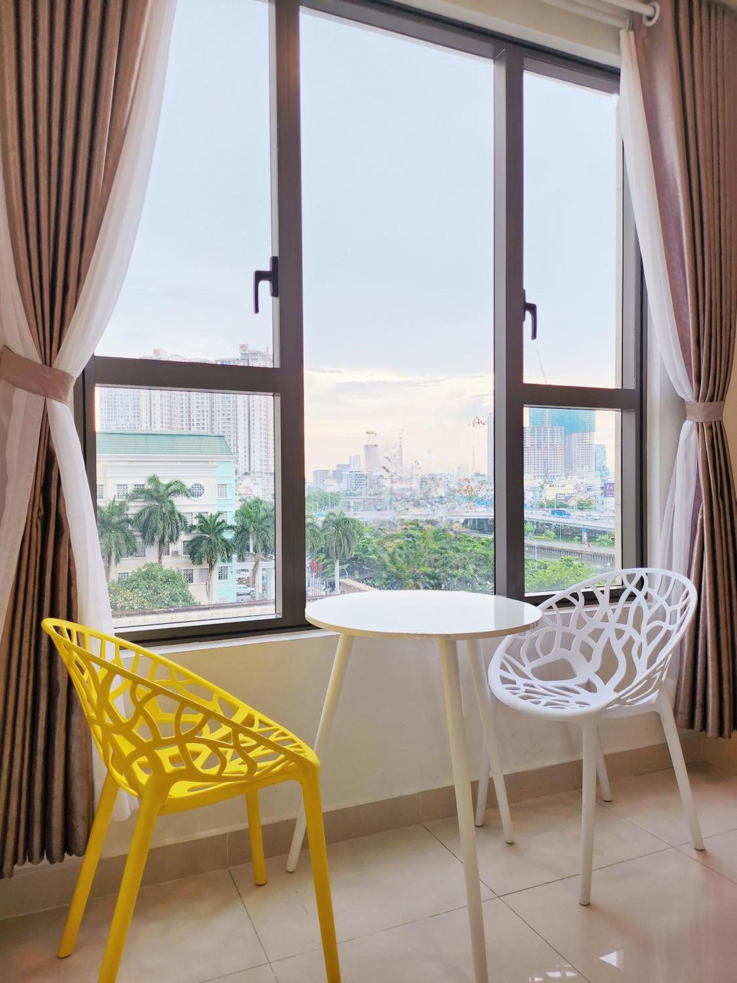 View, 1km To Center, Br & Sofa Bed, Free Gym Appartement